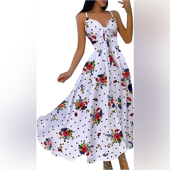 Chic Me Dresses & Skirts - Chic Me Spaghetti Strap Cut Up V-neck Maxi Dress Size L Floral